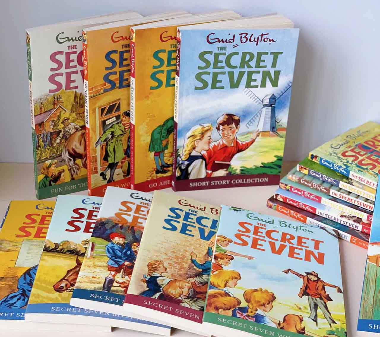 The Secret Seven Collection - 16 Books